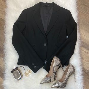 THEORY textured black blazer jacket size 6 EUC